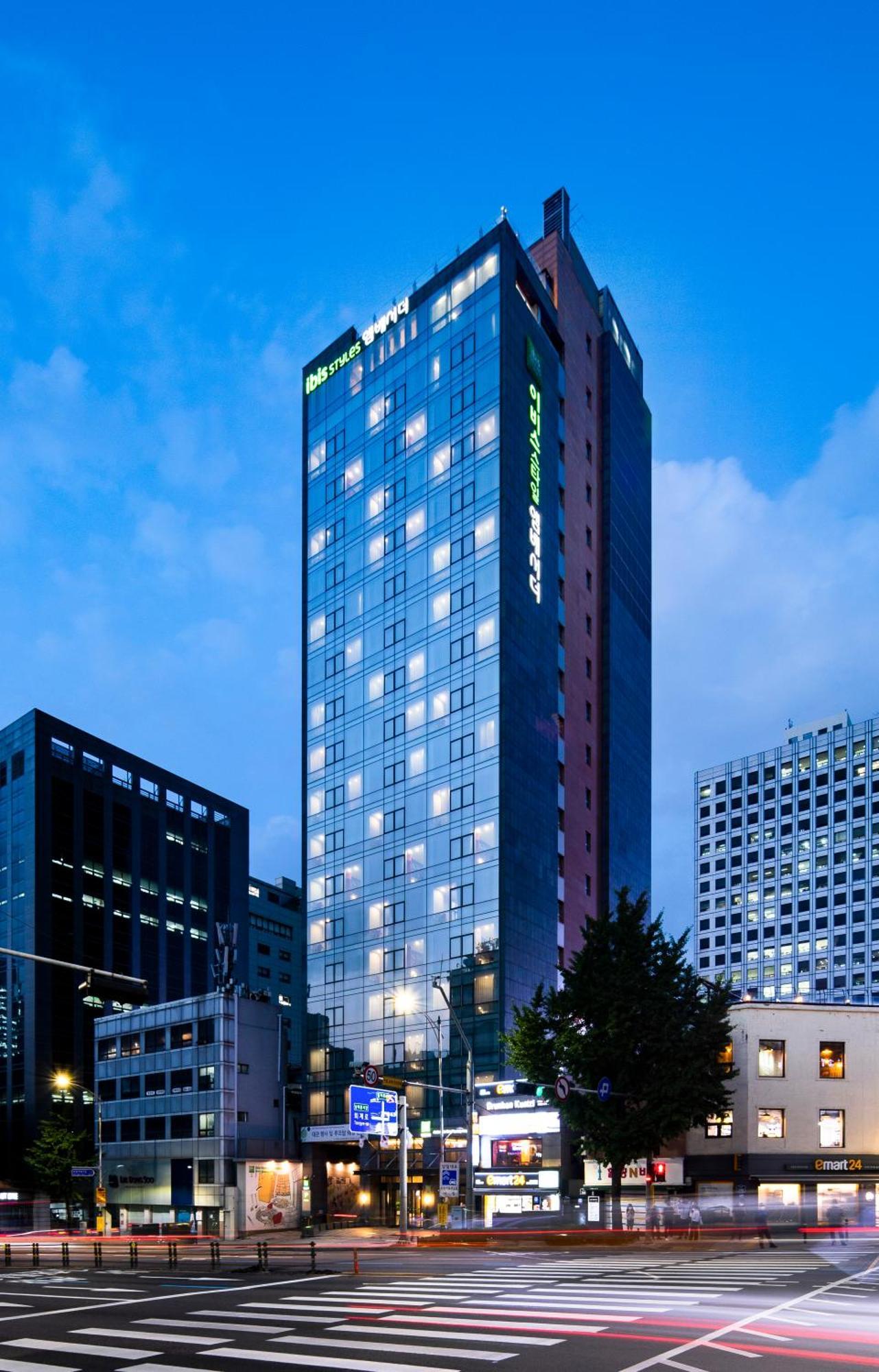 Hotel Ibis Styles Ambassador Seoul Myeong-Dong Exterior foto